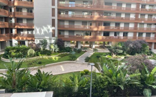 Plateau Bureau à louer à CFC, Le Continental-136 m²