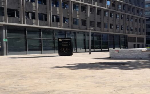 Plateau Bureau à louer à CFC, Le Continental-136 m²
