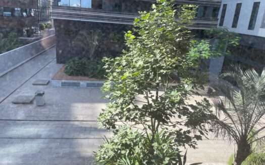 Plateau Bureau à louer à CFC, Le Continental-136 m²