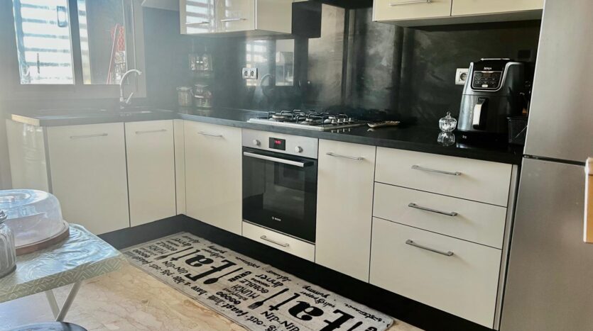 Cuisine Equipée; appt a vendre a taddart; californie, Casablanca; vente; immobilier; realty success morocco; realtymorocco.com
