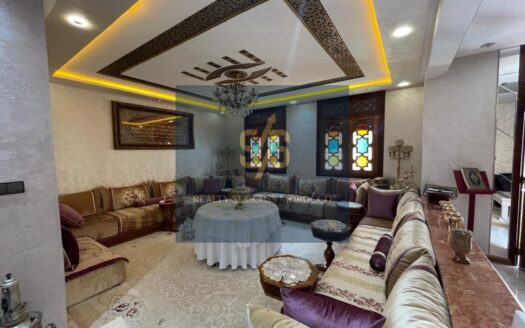 Maison (R+2) + Cave à Vendre à Sidi Maarouf – 530 m²