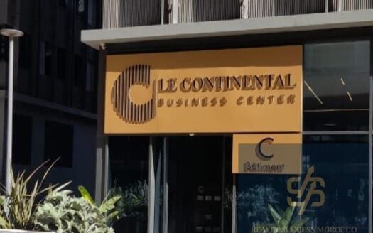 Plateau Bureau à louer à CFC, Le Continental-136 m²