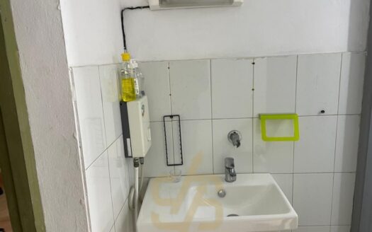 Magasin à la Location 266m² à Mandarona –Ain Chock